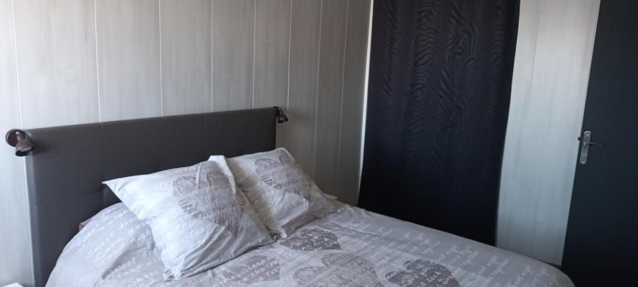 Le Queirele Apartment เลอลาวองดูว์ ภายนอก รูปภาพ